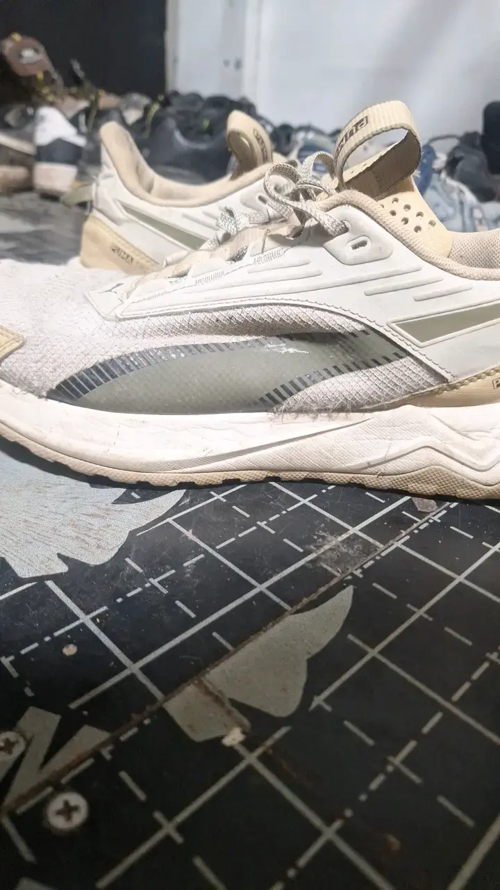 Zapatillas deportivas Puma blancas usadas - 1