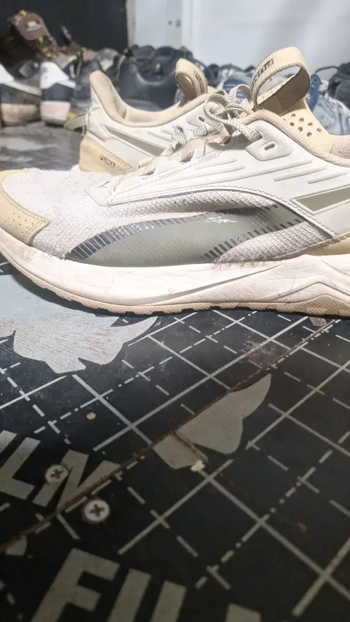 Zapatillas deportivas Puma blancas usadas - 3
