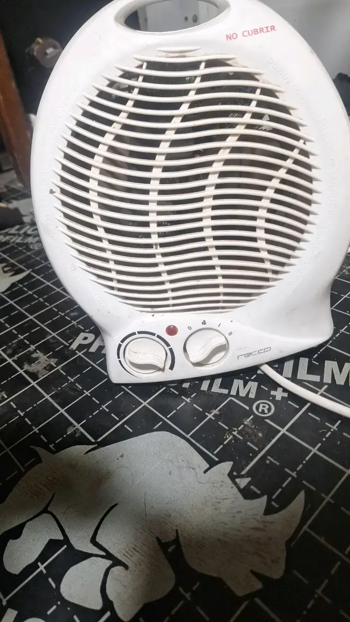 Calefactor eléctrico portátil Recco blanco
