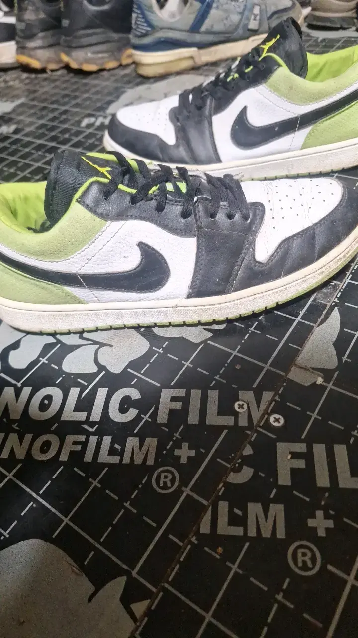 Zapatillas  Nike verde y negro - 2