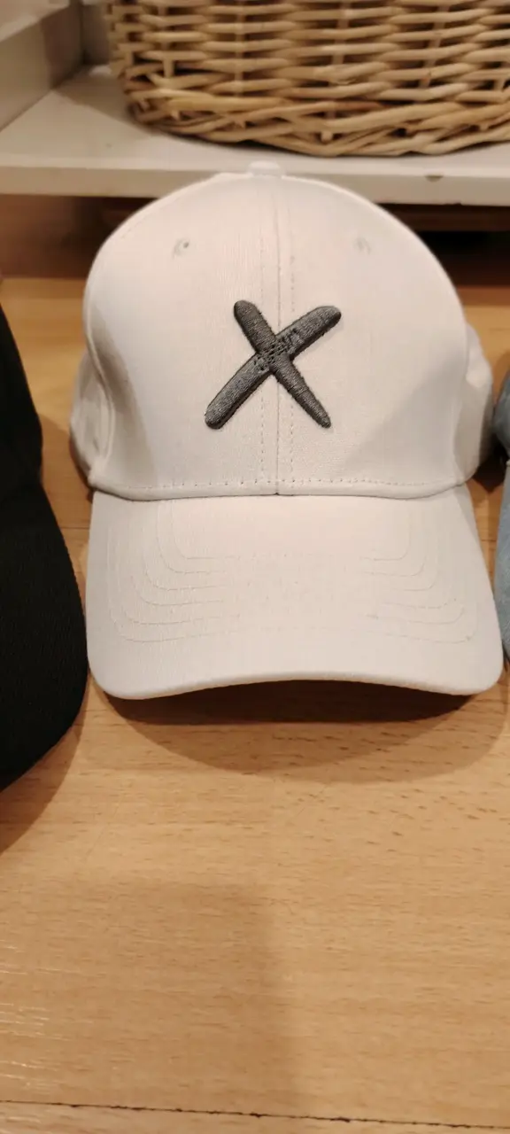 Set de 4 gorras casuales en varios colores - 2