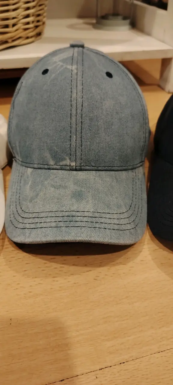 Set de 4 gorras casuales en varios colores - 4