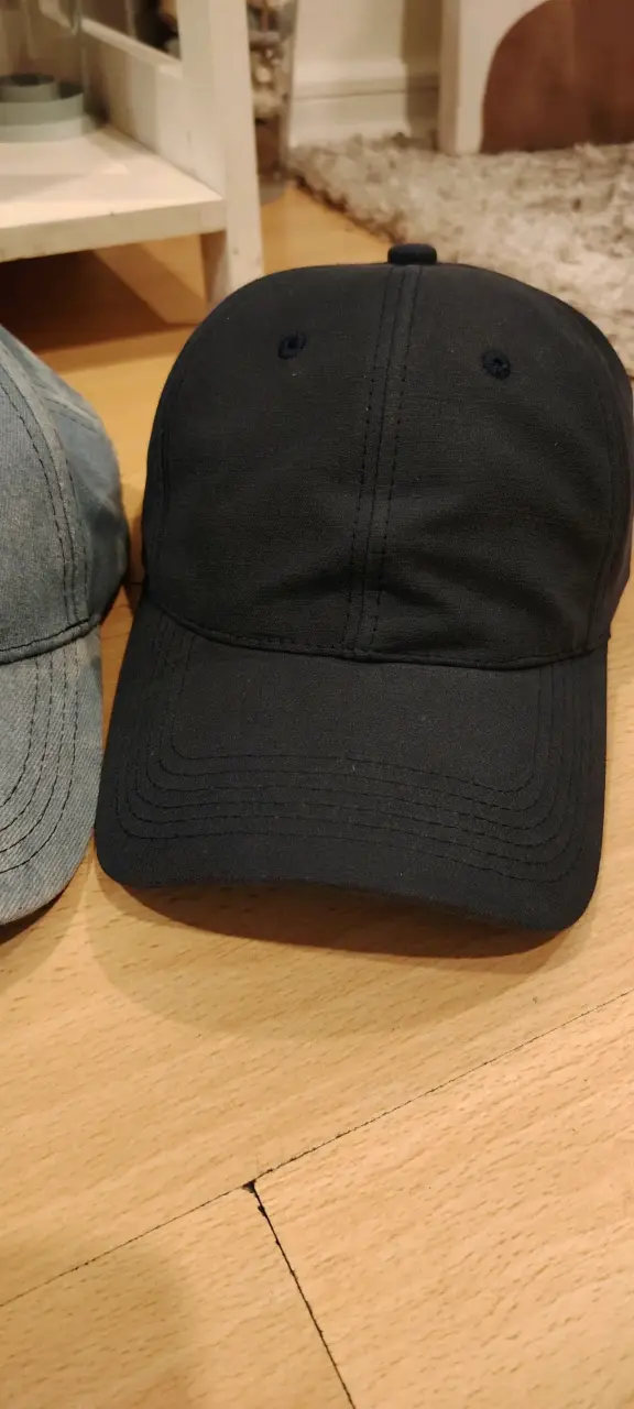 Set de 4 gorras casuales en varios colores - 5