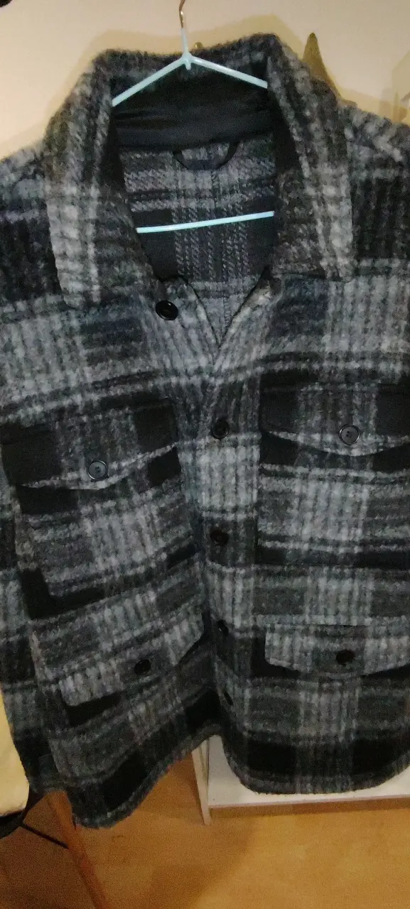 Chaqueta de lana a cuadros gris y negro