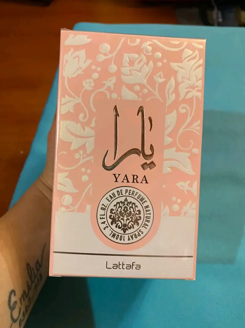 Set de Perfume y Crema de Manos Yara - 3