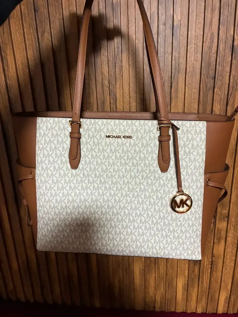 Bolso tote Michael Kors marrón y beige - 1