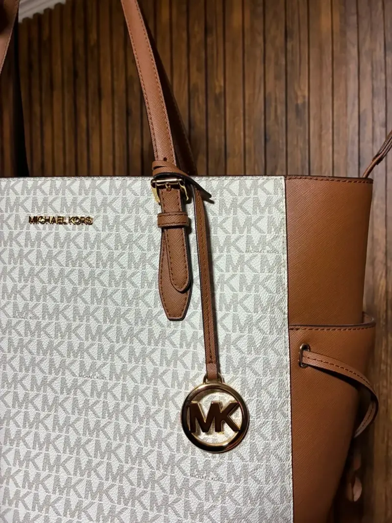 Bolso tote Michael Kors marrón y beige - 4