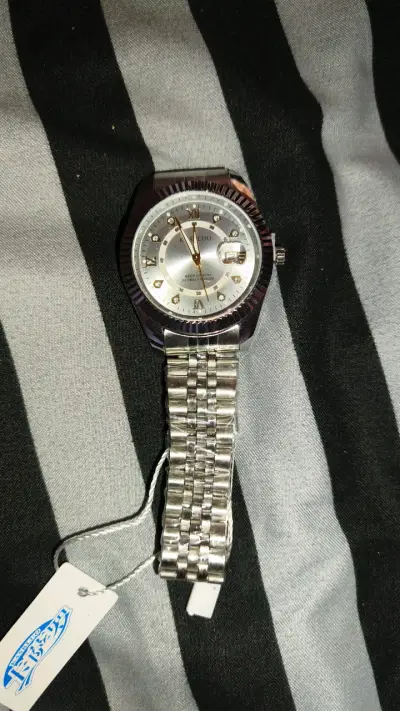 Reloj de Pulsera Análogo con Correa Metálica - miniatura 4