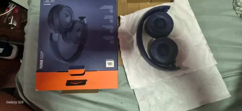 Audífonos Bluetooth JBL Tune 520BT Azul - 2