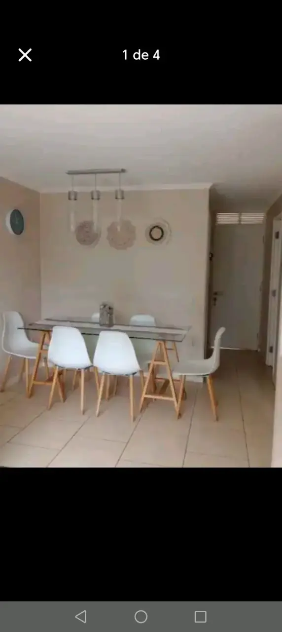 Juego de Comedor Moderno con Sillas Blancas - 2