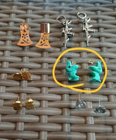 Aros de dinosaurio verde para mujer - miniatura 2