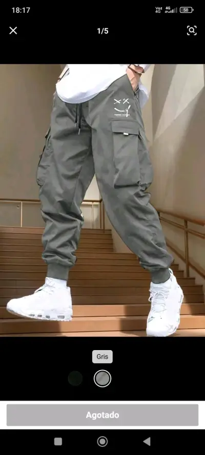 Pantalones cargo negros para hombre con bolsillos - miniatura 2