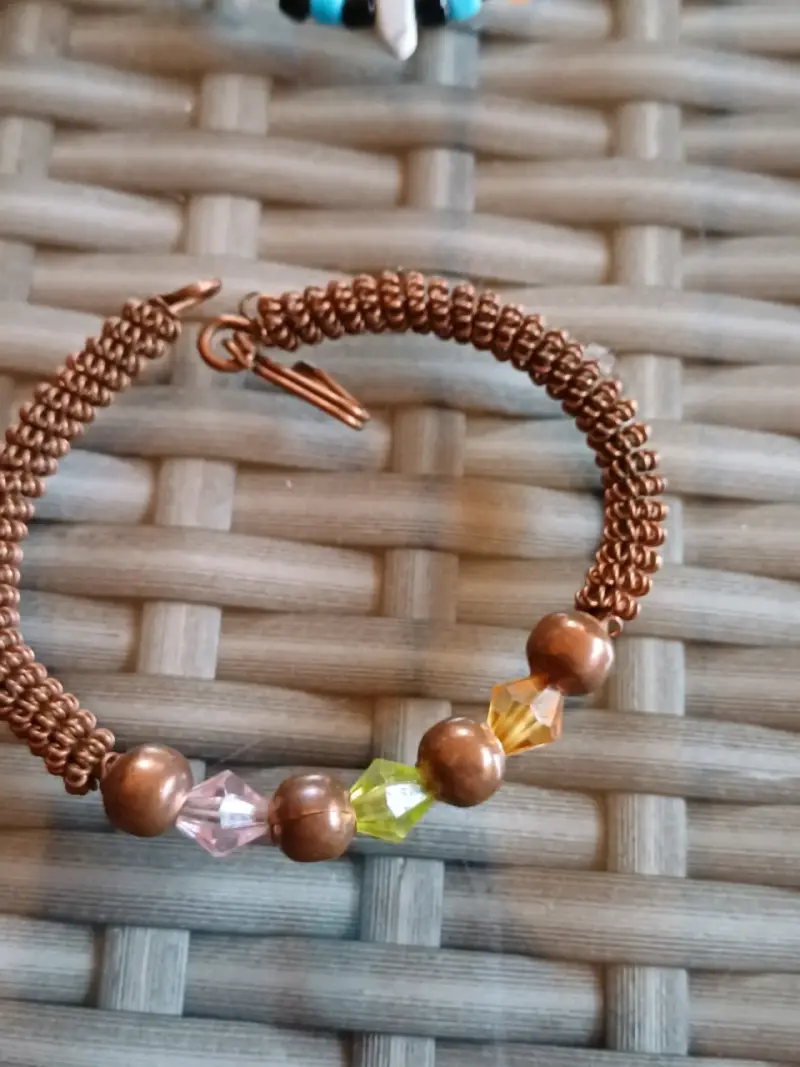 Pulseras varias, a $1.000 c/u - 2