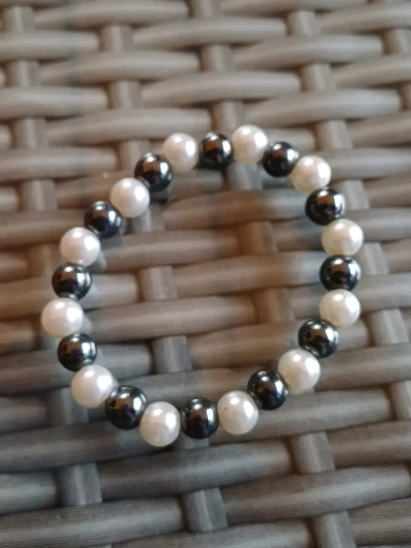 Pulseras varias, a $1.000 c/u - 6