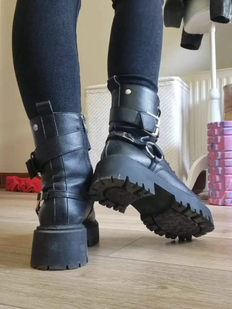 Botas negras marca Romano talla 38 - 3
