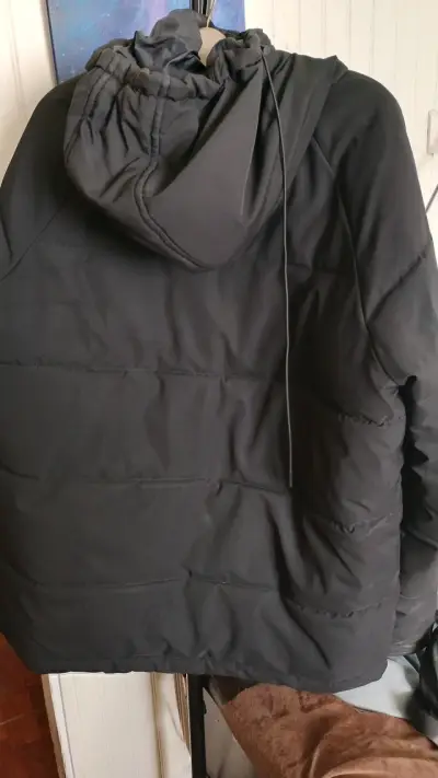 Chaqueta negra con capucha CSR para hombre - miniatura 2