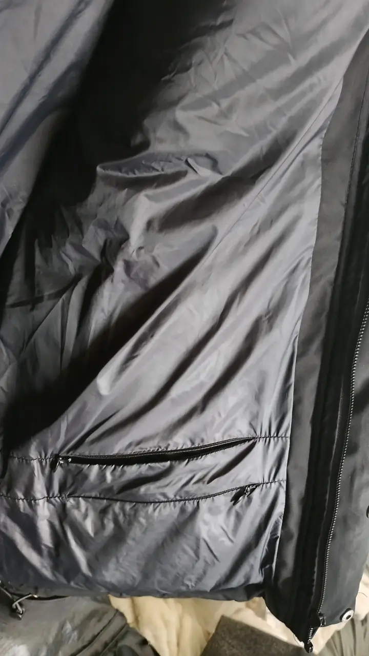 Chaqueta negra con capucha CSR para hombre - 6