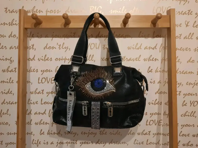 Mochilas y Carteras - 3