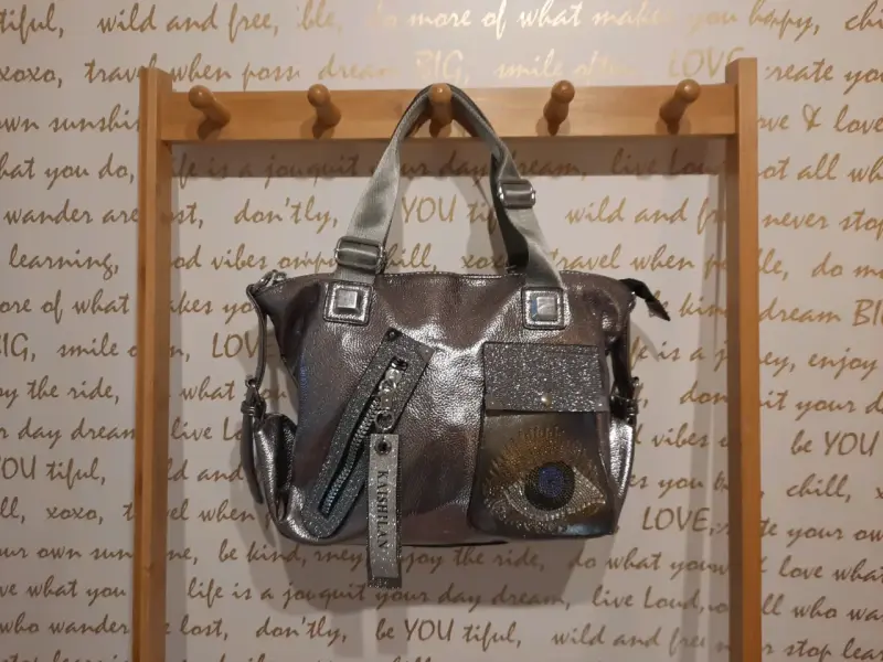 Mochilas y Carteras - 4