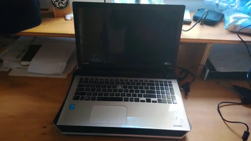 Laptop Toshiba Satellite con Intel Core i5 - 2