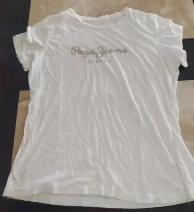 Ropa en buen estado. - miniatura 1
