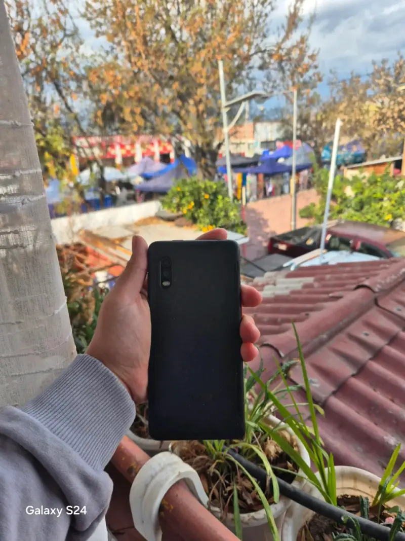 Samsung Galaxy xcoverpro con pantalla dañada - 1