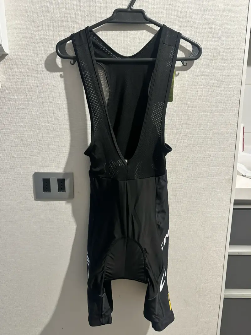 Calza de Ciclismo con Tirantes Negra - 1