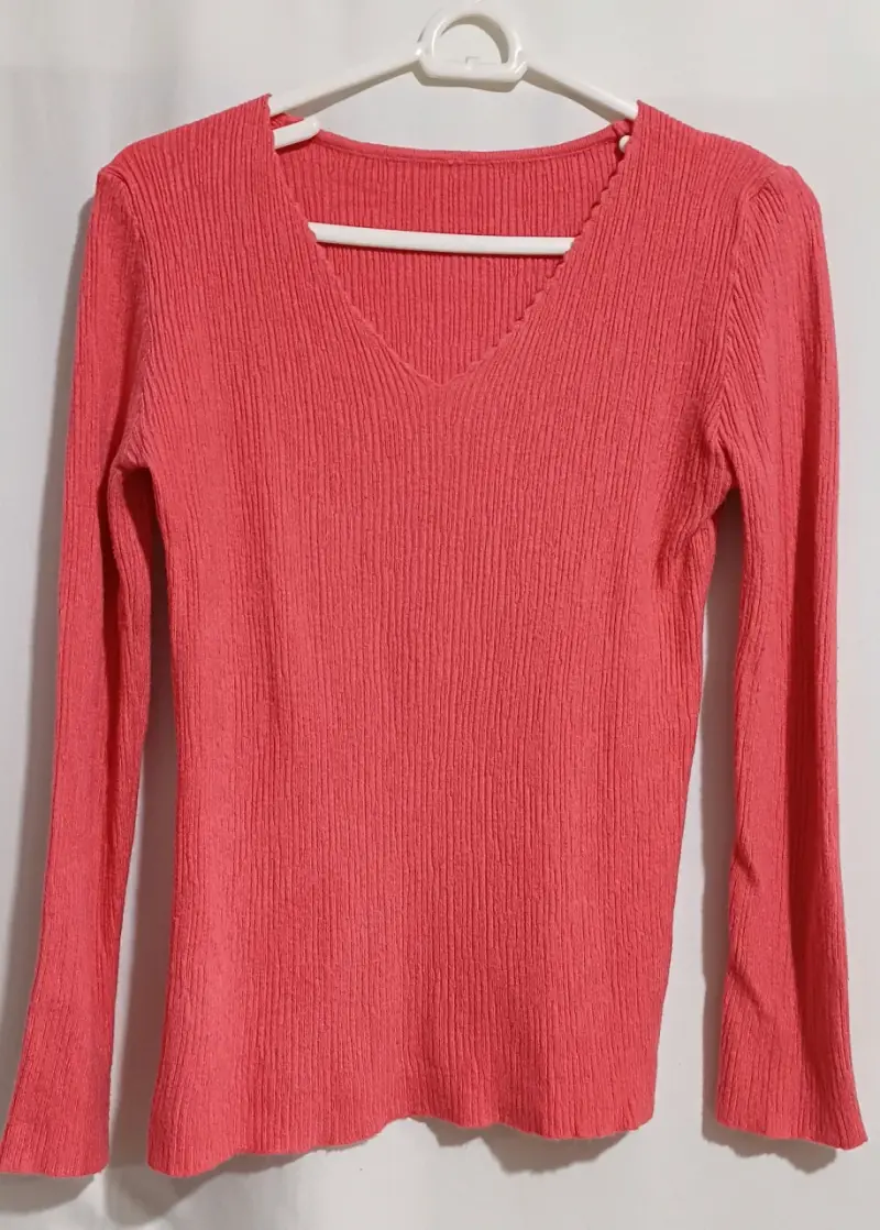 Polera fucsia sin marca - 1