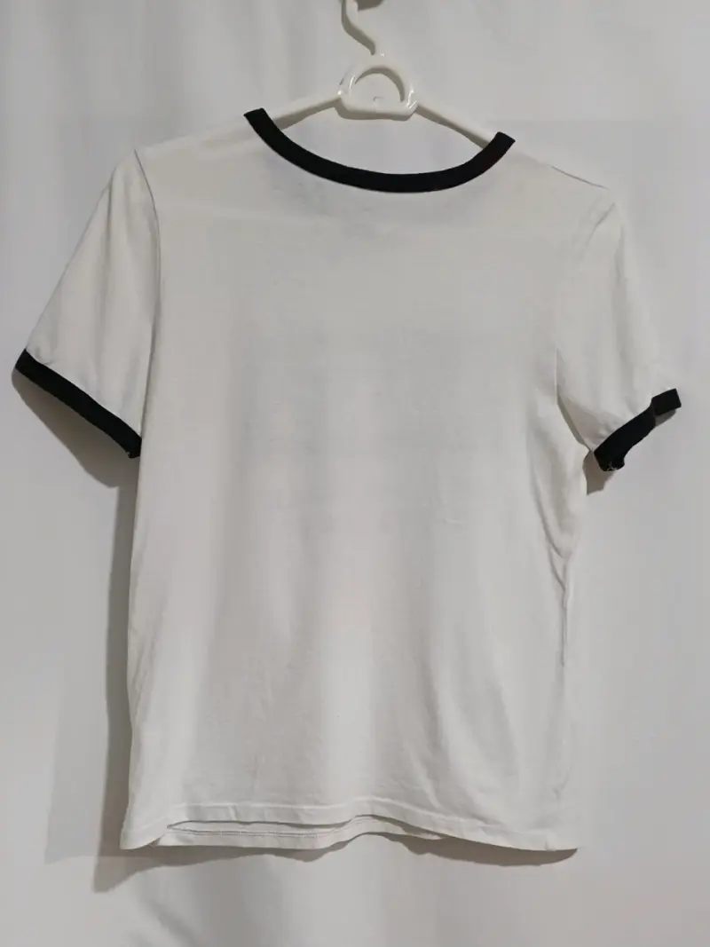 Polera Vans blanca con detalles negros - 3