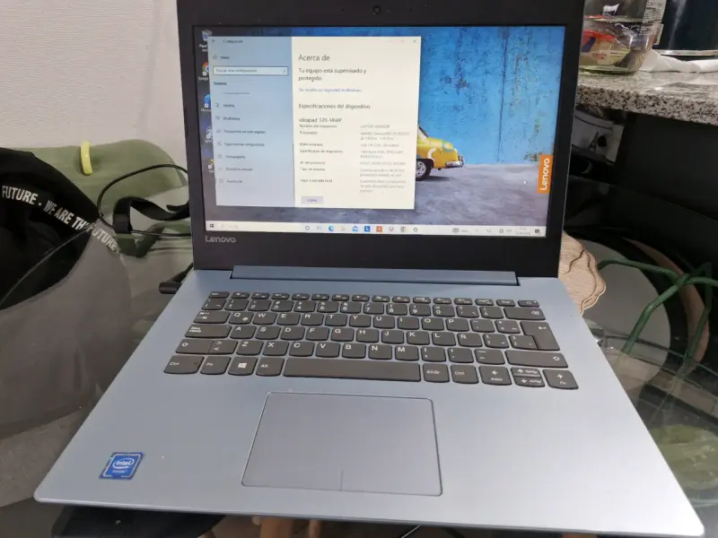 Laptop Lenovo con pantalla de 14 pulgadas - 2