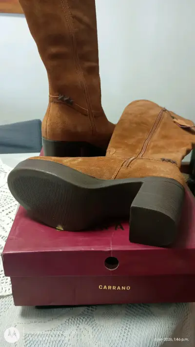 Botas de gamuza marrón con tacón alto - miniatura 4