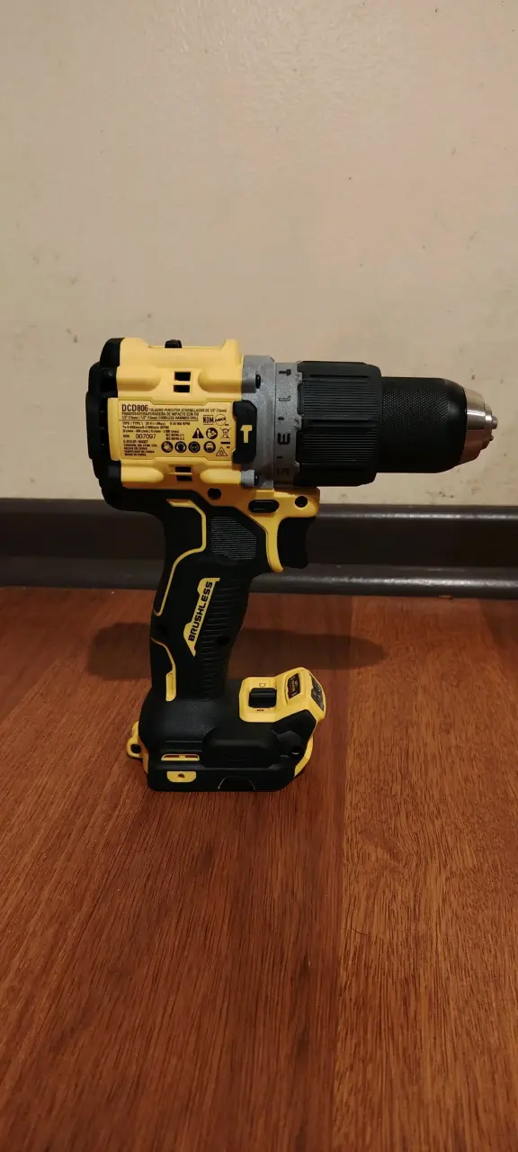 Taladro Inalámbrico DeWalt 20V XR Brushless - 2