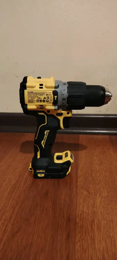 Taladro Inalámbrico DeWalt 20V XR Brushless - miniatura 2