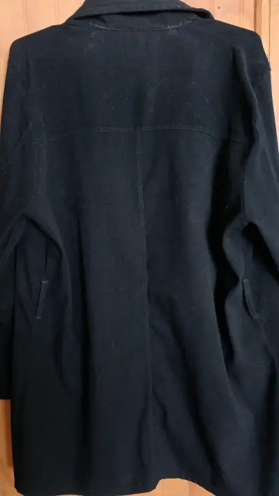 Chaqueta negra - miniatura 2