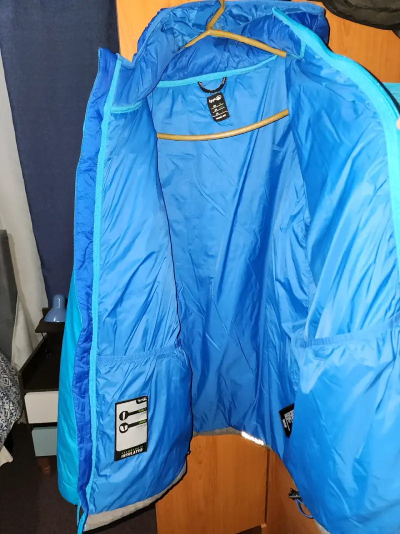 Chaqueta impermeable azul con capucha Lippi - 2
