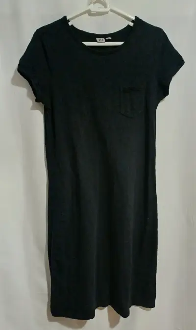 Vestido negro casual GAP con bolsillo - miniatura 1