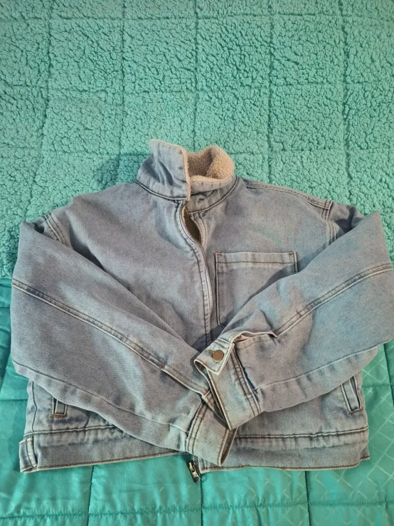 Chaqueta de Mezclilla con Forro de Borrego Talla M - 3