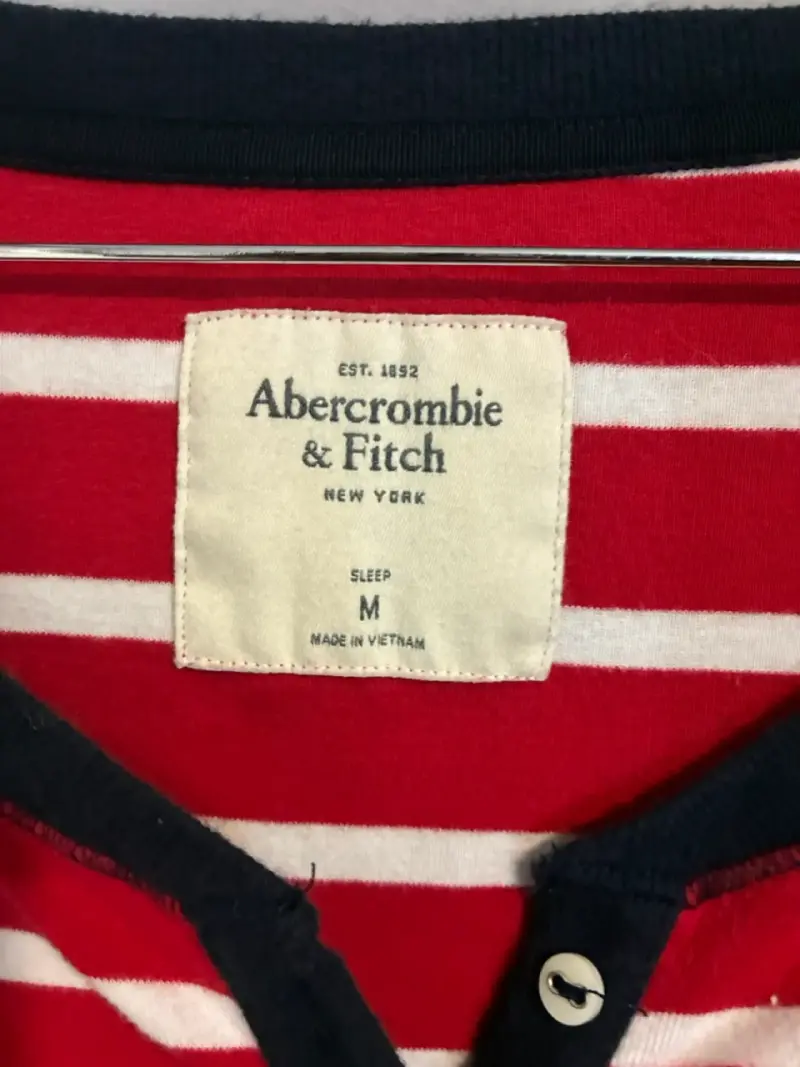 Polera roja a rayas Abercrombie - 2