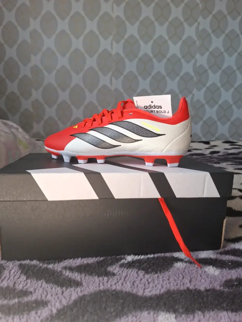 Zapatillas de fútbol Adidas Court Bold J rojas