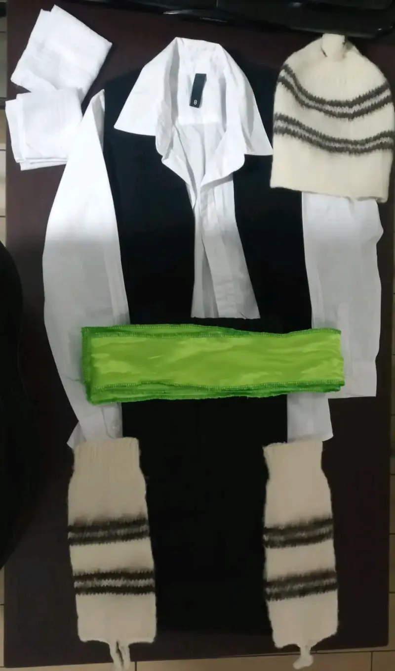 Traje típico el costillar chileno con accesorios