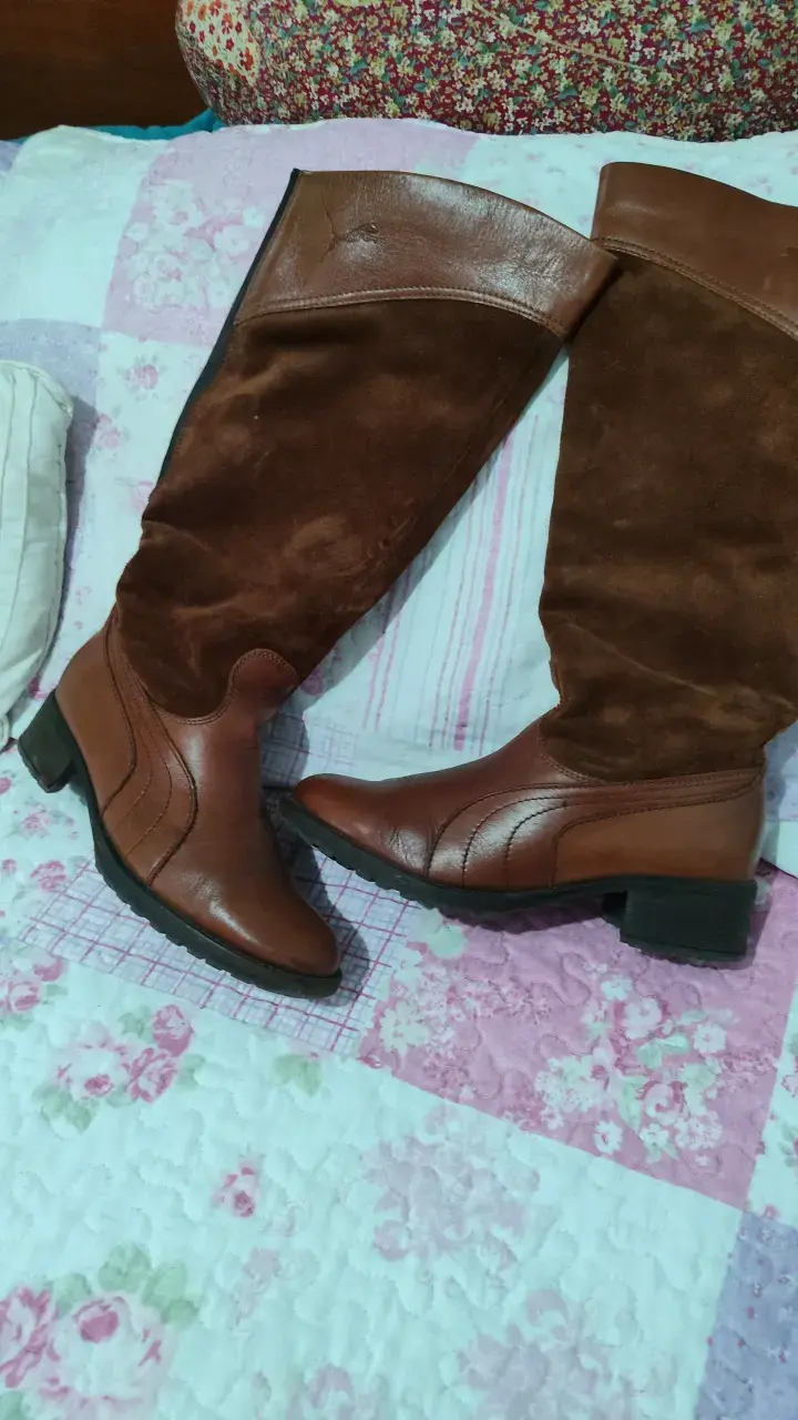 Botas largas de cuero y gamuza marrón - 1