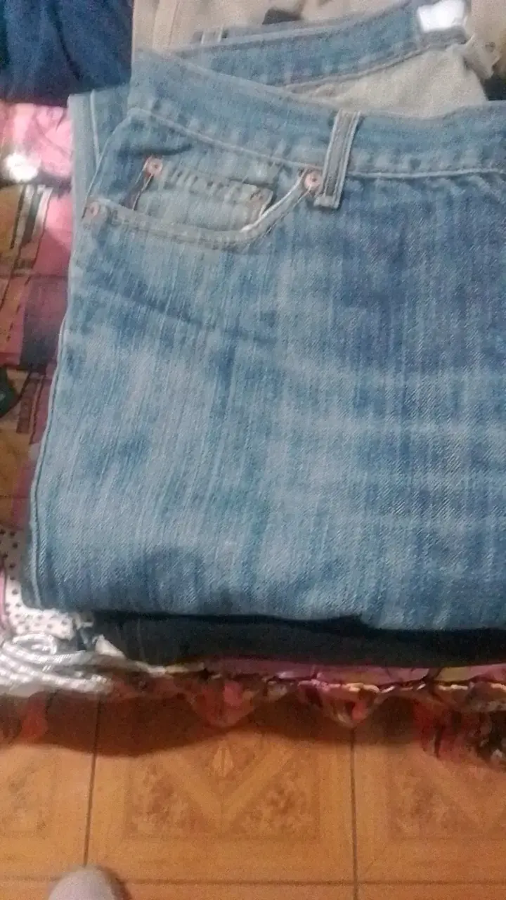 Jeans y pantalones beige para hombre - 1