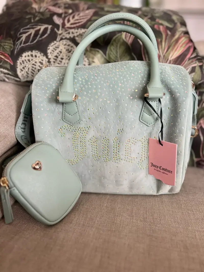 Bolso Juicy Couture verde con estuche