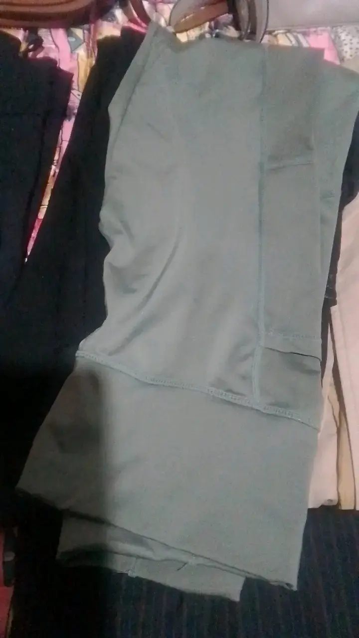 Pantalones de mezclilla azul oscuro para mujer - 1