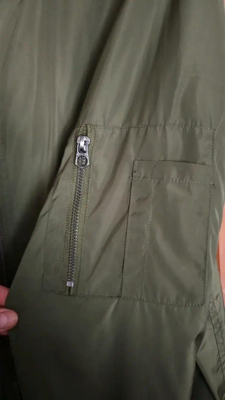 Chaqueta bomber verde Basement talla M - 3