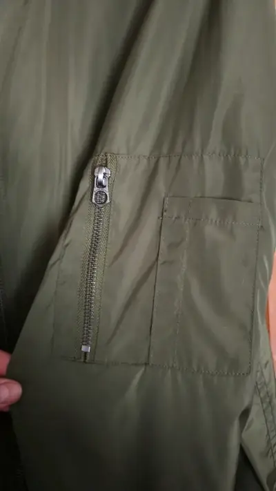 Chaqueta bomber verde Basement talla M - miniatura 3
