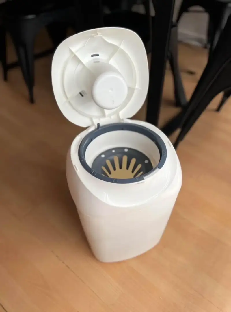 Contenedor de pañales Tommee Tippee blanco - 3