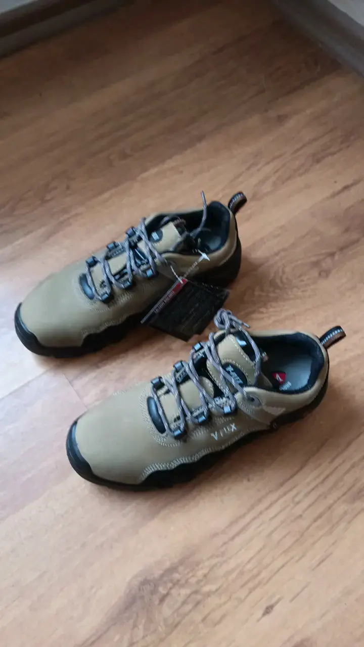 Zapatos de trekking V-Flex color beige - 2