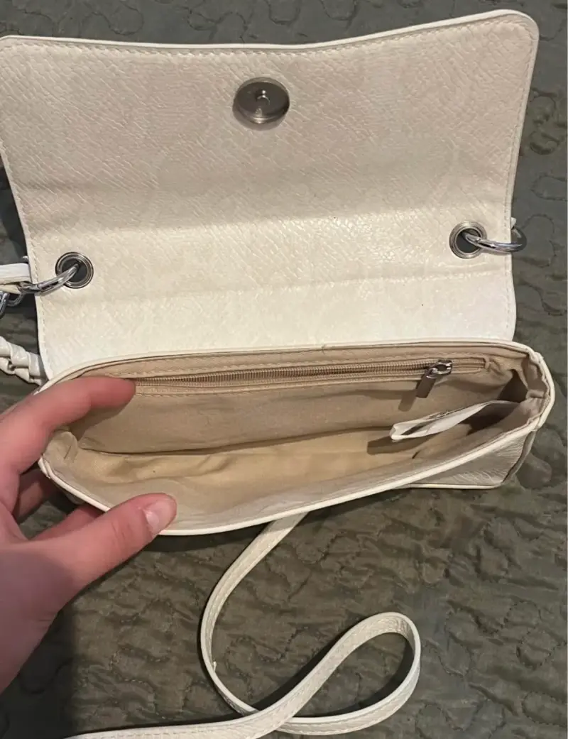 Cartera Isadora de Hombro Beige con Cadena - 2
