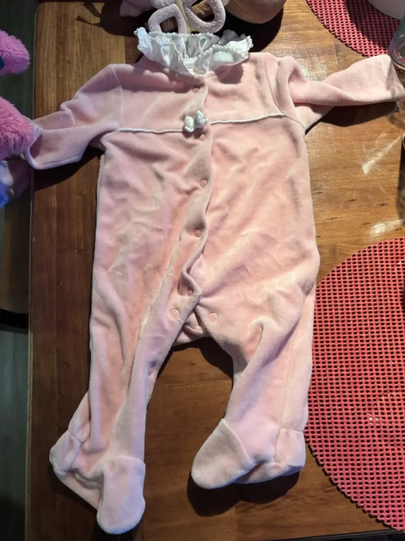 Lote de ropa de bebé - 2